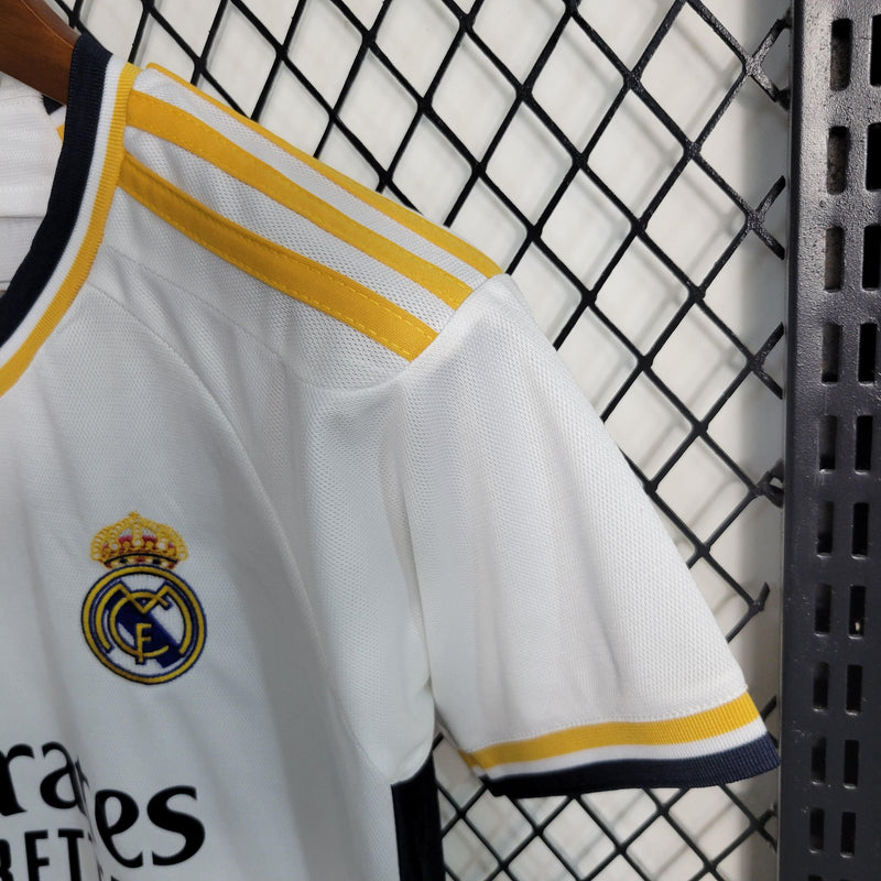 Conjunto Niños Real Madrid Primera Equipacíon Blanca 23/24 + 5 REGALOS 🎁